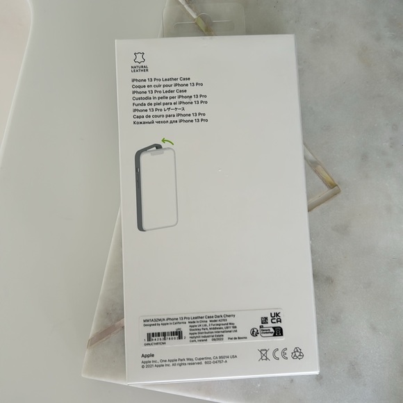 Apple IPhone 13 Leather Case - Picture 6 of 6